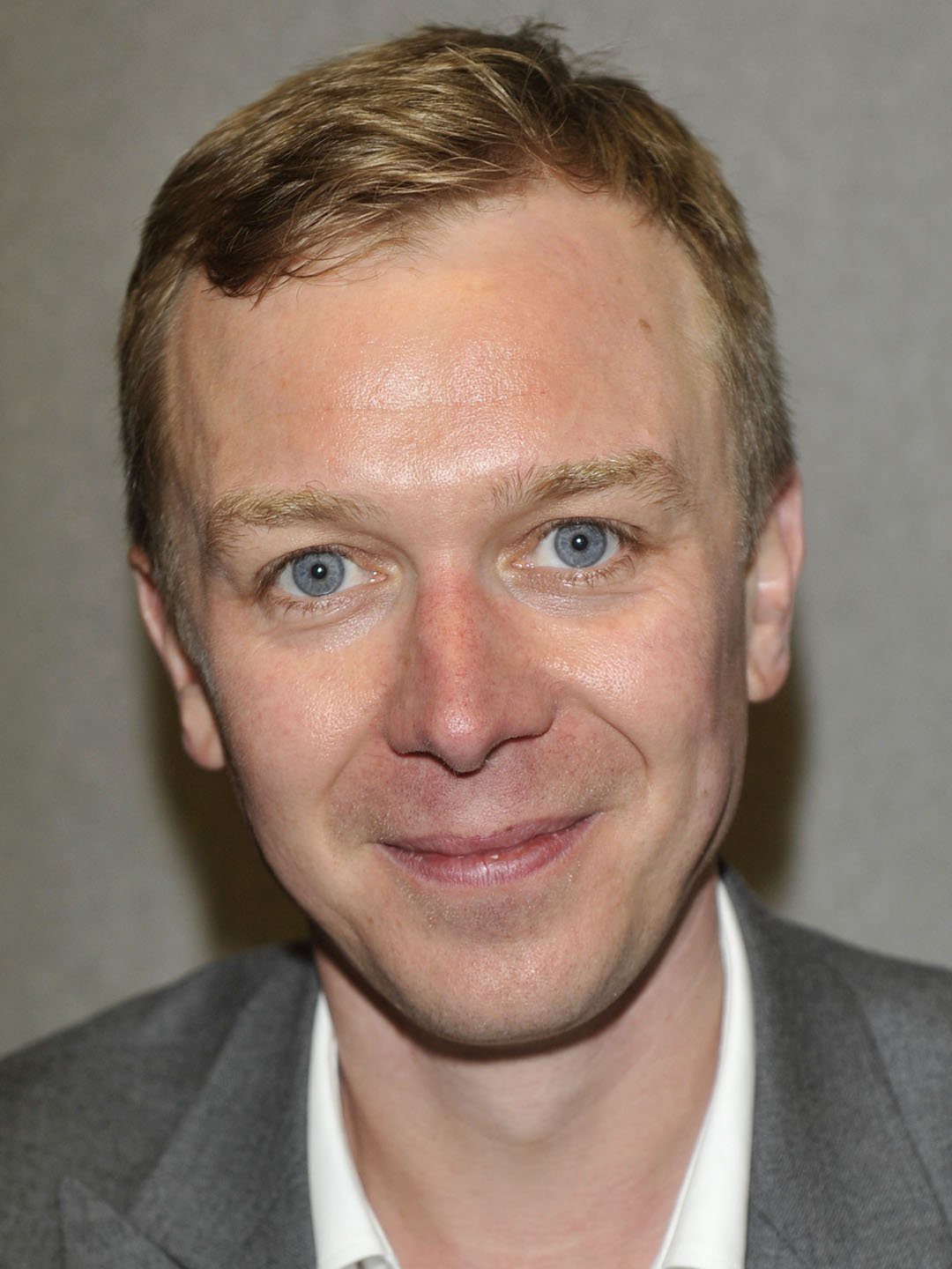 Steven Robertson Steven Robertson