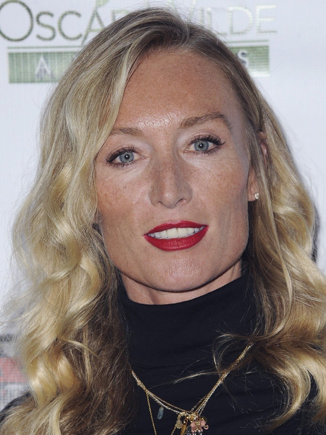 Next photo of Victoria Smurfit