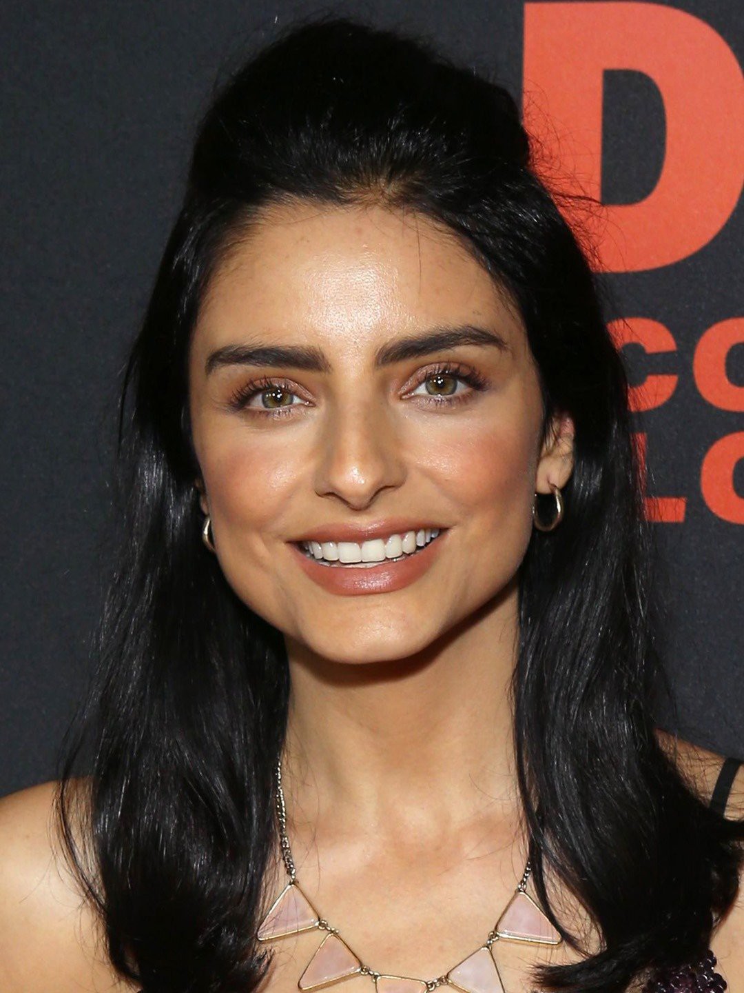 Aislinn Derbez cirugia